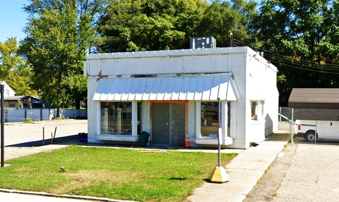 H Salt Fish & Chips (H. Salt Esq. Fish & Chips) - Lansing - 3214 N East St (newer photo)
